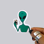 Alien Selfie Sticker / Magnet