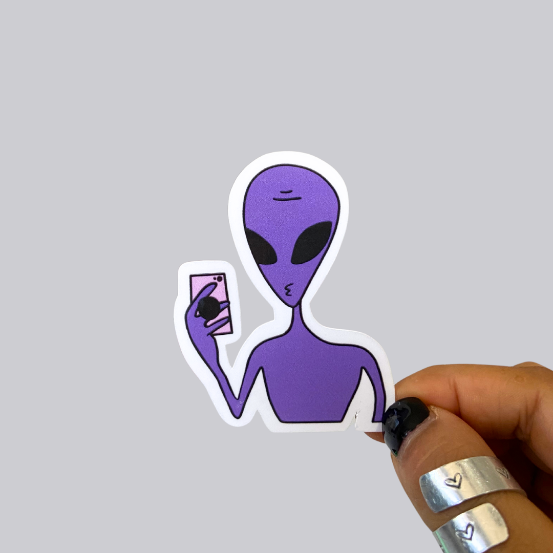Alien Selfie Sticker / Magnet